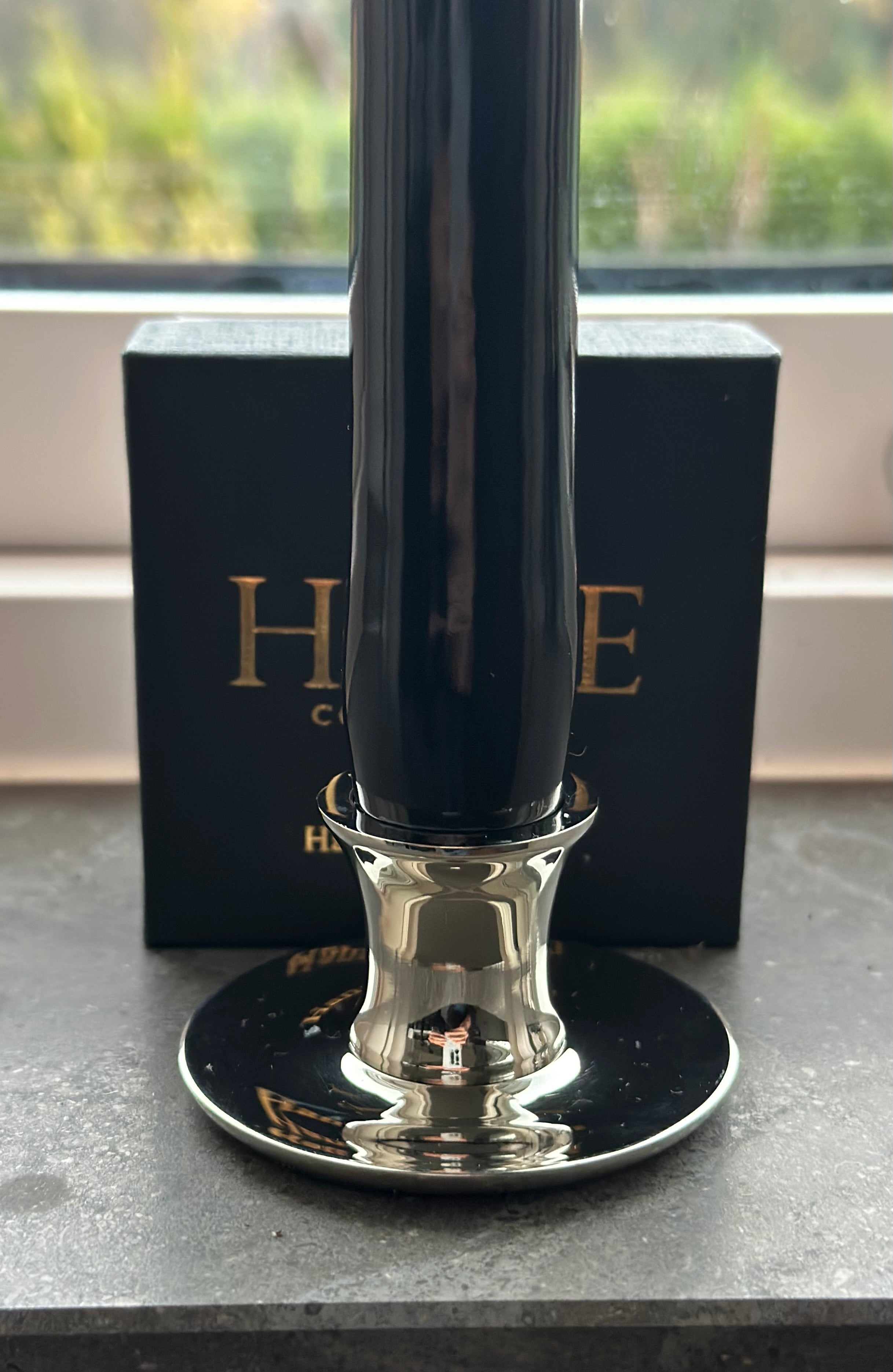 Istället för en blomma - Basso NP med svart ljus